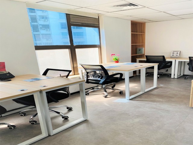 浙江公交站台灯箱